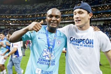 Queda claro que los futbolistas deben invertir más dinero en la seguridad de sus casas porque son los principales puntos de los delincuentes, ya que el capitán del Pachuca (en 2015) se dio cuenta que se metieron a su domicilio donde se llevaron joyas, aparatos electrónicos, y un millón de pesos en efectivo.