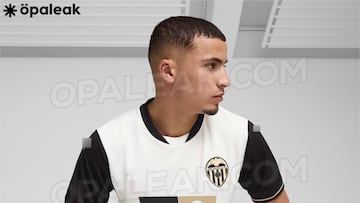 Gui?o al Valencia del Doblete en la nueva camiseta