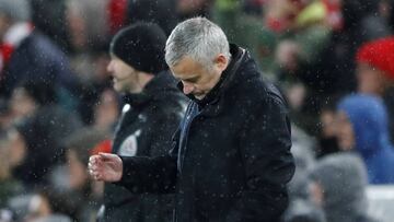 Mourinho: "Por supuesto que no podemos ganar el título"