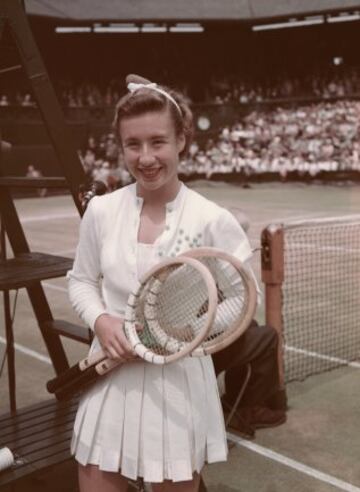 1952: Maureen Connolly.