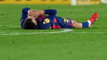 Both full-backs have suffered tears which will keep them out of action for more than a month.