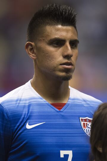 Nació en San Diego, California, su padre es mexicano y su madre salvadoreña. Fue convocado por la Selección Sub 23 de México pero no jugó, lo que decantó su decisión de representar a los Estados Unidos, donde debutó oficialmente con la selección mayor en 2012.