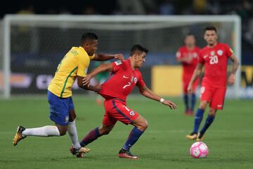 Las mejores imágenes del duelo entre Chile y Brasil