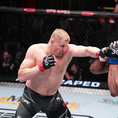 Pavlovich, KO en el primer asalto y apunta al cinturón