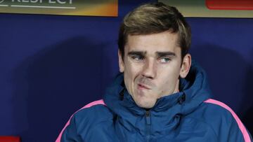 Griezmann en el banquillo.