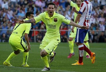 Messi celebra el gol que le dio la Liga al Barça de forma matemática.