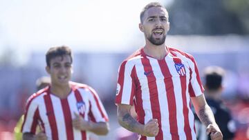 Darío Poveda celebra un gol con el Atlético B ante el San Sebastián de los Reyes en septiembre de 2019.