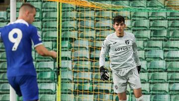 ¿Vicente Reyes a un equipo chileno? Esto contestó el meta del Norwich