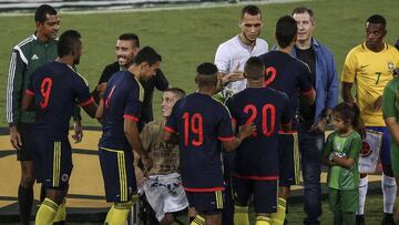 Colombia enfrent&oacute; a Brasil en homenaje a Chapecoense.