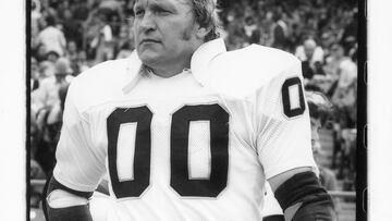 The Las Vegas Raiders announced that Jim Otto, who spent 15 years with the franchise between 1960 and 1974, has passed away. He was 86.