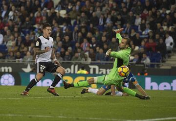 Santi Mina marca el 0-2.