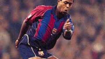 CÓMODO. Kluivert se siente bien, pero ahora marca menos goles.