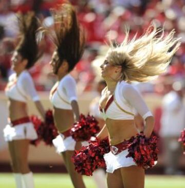 Cheerleader de los Kansas City.