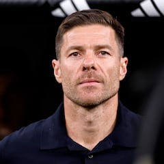 Xabi engrasa la sala de máquinas