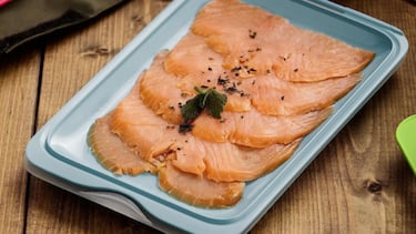 Evita tirar la comida con estos recipientes para guardar embutidos