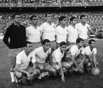 Apenas once días después de ganar la Copa de Ferias, el Real Zaragoza conquistó su primera Copa del Generalísimo, en su segundo intento, pese a jugarse la final en el estadio Santiago Bernabéu frente al Atlético de Madrid. Lapetra y Villa plasmaron en la primera mitad la indiscutible superioridad del equipo aragonés. El día siguiente en Zaragoza se desbordó el entusiasmo para recibir a los campeones y Marcelino fue literalmente llevado en hombros hasta la Basílica del Pilar.