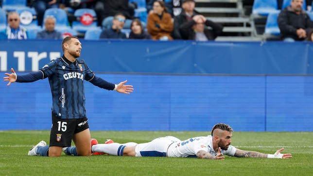 El Ceuta, un Superferry en aguas movidas