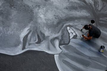 En Taguig, una ciudad situada al suroeste de Manila (Filipinas) se ha realizado un mural de Kobe Bryant y su hija Gigi que está emocionado a todo el mundo. 