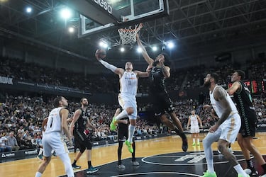 Campazzo salva la racha