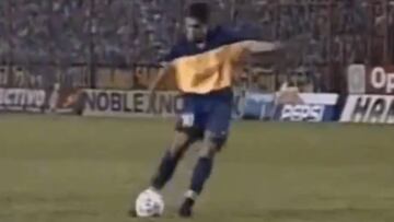 20 años del tiro libre perfecto de Román: ¡imparable al ángulo!