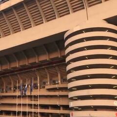 Piel de gallina: así sonó el himno de la Champions...¡fuera! del estadio del Inter