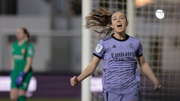 Weir celebra uno de sus goles frente al Valencia.