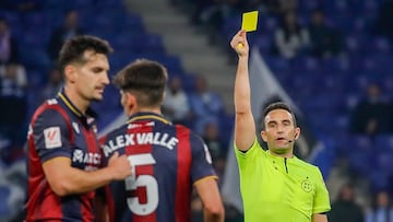 04/02/24 PARTIDO SEGUNDA DIVISION
ESPANYOL - LEVANTE
ARBITRO ARCEDIANO MONESCILLO TARJETA AMARILLA ALEX VALLE