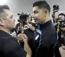 El emotivo abrazo de Tapia y Miguel Riffo en el Monumental