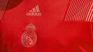 La camiseta Adidas Tango roja que lucir&aacute; el Real Madrid durante la temporada 2018-2019.