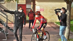Dan Martin gana en la Laguna Negra