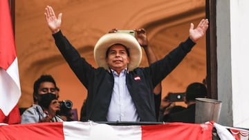 07-06-2021 Per&uacute;.- Castillo pide a sus seguidores ser &quot;respetuosos&quot; con la &quot;voluntad popular&quot; .
 
 El candidato de Per&uacute; Libre a la Presidencia, Pedro Castillo, ha pedido este lunes a sus seguidores ser &quot;respetuosos&quot; con la &quot;voluntad popular&quot; y ha aseverado que ser&aacute; &quot;el primero&quot; en hacer que la elecci&oacute;n de los peruanos en la segunda vuelta de las presidenciales sea acatada.
 
 POLITICA 
 RICARDO MOREIRA
 