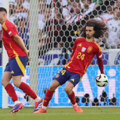 Cucurella: “Creo que me van a volver a pitar”