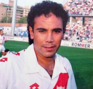 Para la 93-94, Hugo regresó a España para jugar con el Rayo Vallecano, aunque no pudo evitar el descenso.