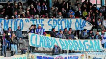 La afición de la Deportiva está emocionada ante la posibilidad de jugar el playoff.