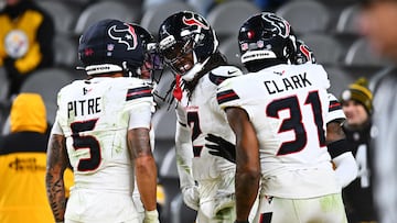 The Houston Texans defense went into Pittsburgh and shut down Aaron Rodgers and the Steelers to reach the Divisional Round for the third straight year.