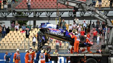 MONTMELO, SPAIN - MAY 12: The car of Brendon Hartley of New Zealand and Scuderia Toro Rosso is recovered from the track after he crashed during final practice for the Spanish Formula One Grand Prix at Circuit de Catalunya on May 12, 2018 in Montmelo, Spain. (Photo by David Ramos/Getty Images)