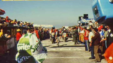 El ciclista español Pedro Delgado se impone en la subida a Lagos de Covadonga en la Vuelta a España 1985.