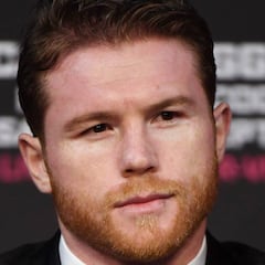 Saúl Álvarez presume su nuevo Bugatti en Instagram