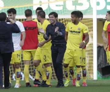 Alegría de Marcelino al final del partidoIA
