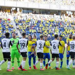 Aprobados y suspensos del Cádiz: Ledesma salva un valioso punto