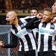 Benítez explota el potencial goleador de Gayle