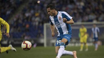 Piatti, marcando ante el Villarreal.