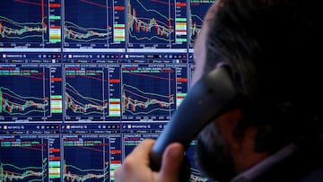 El nuevo régimen de aranceles de Trump provocó el desplome de las bolsas de valores a nivel global. Descubre cómo te puede afectar, aunque no inviertas.