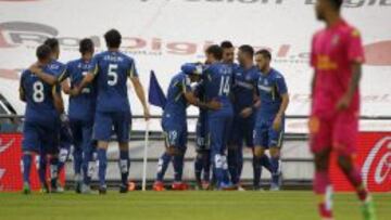 Los jugadores del Getafe celebran el gol de V&iacute;ctor Rodr&iacute;guez.