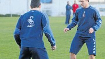 <b>RELÁMPAGO. </b>Yagüe es el primero de los refuerzos lorquinos. Firmó y se puso a trabajar.