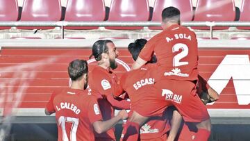 Higinio saca al Numancia del descenso y mete al Oviedo