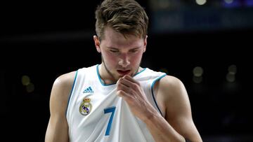 GRAF2311. MADRID, 01/12/2017.- El escolta esloveno del Real Madrid Luka Doncic durante el partido de la décima jornada de la Euroliga que Real Madrid y Estrella Roja disputan esta noche en el Wizink Center. EFE/ JuanJo Martín