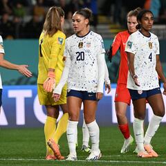 Estados Unidos clasifica a octavos de final con la menor cantidad de puntos en su historia