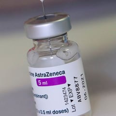 Los síntomas negativos que te obligan a ir al médico tras vacunarte con AstraZeneca