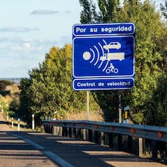Los nuevos radares de obra de la DGT: así funcionan la cara triste y la cara sonriente